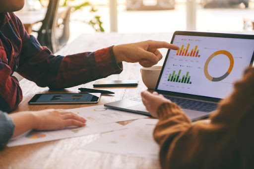 People Analytics: Definition, Process & Tools to Consider